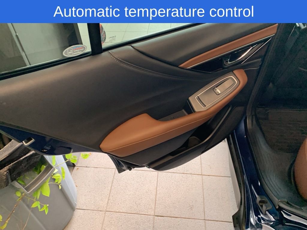 Used 2020 Subaru Outback Touring XT AWD/4WD image 11