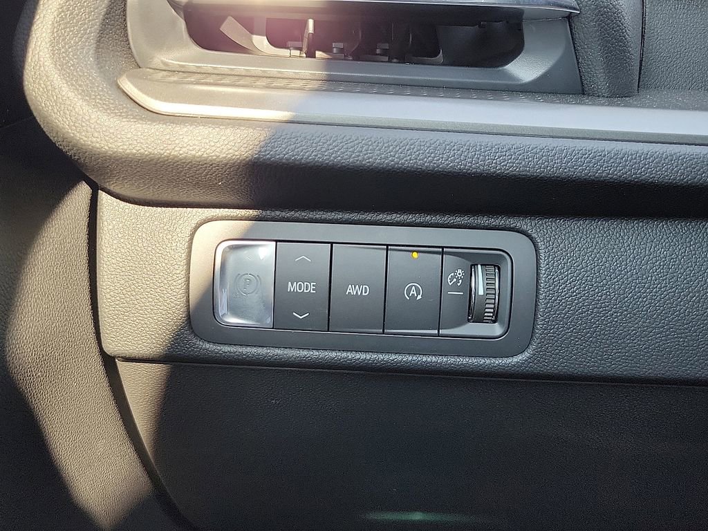 New 2026 Chevrolet Traverse LT w/ Driver Confidence Package image 15