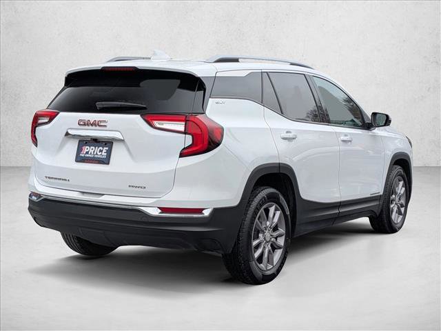 Used 2024 GMC Terrain SLT image 5