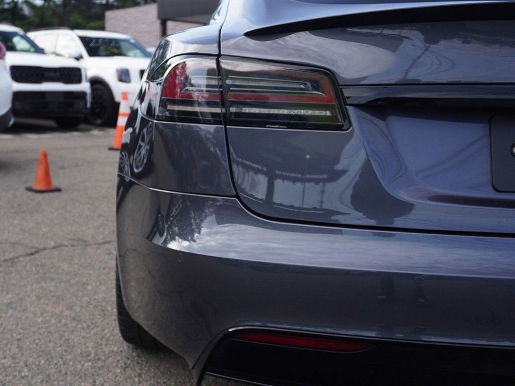 Used 2023 Tesla Model S Plaid image 15