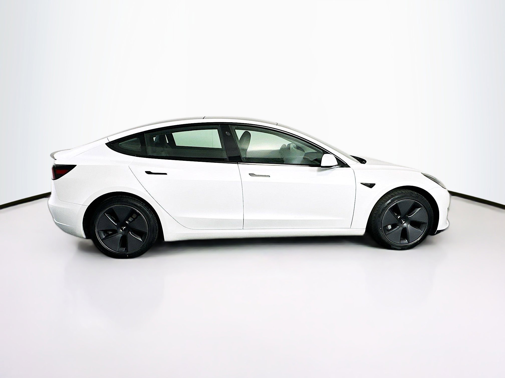 Used 2023 Tesla Model 3 Standard Range RWD image 10