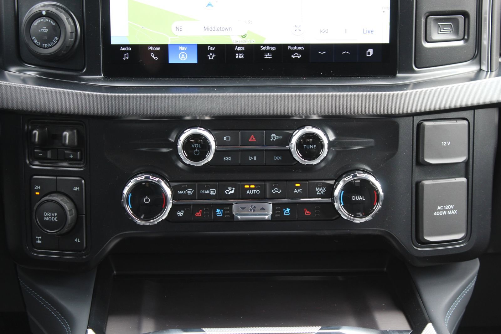 New 2026 Ford F250 4x4 Crew Cab Super Duty image 18