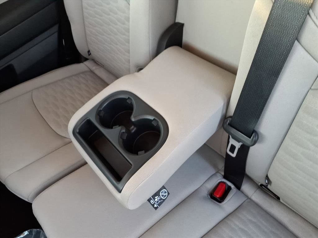 New 2025 Nissan Pathfinder SV w/ Black Appearance Package image 29