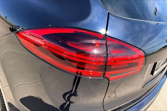 Used 2016 Porsche Cayenne image 32