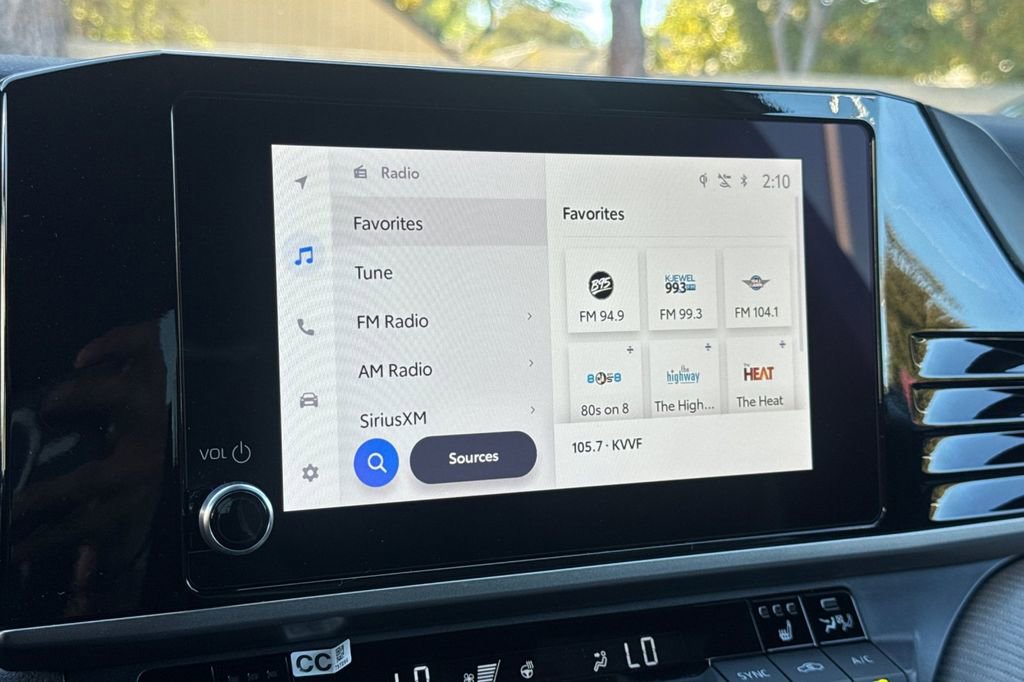 Certified 2025 Toyota Camry SE w/ Convenience Package image 16