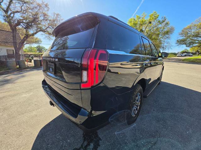 Certified 2025 Ford Expedition Active image 36