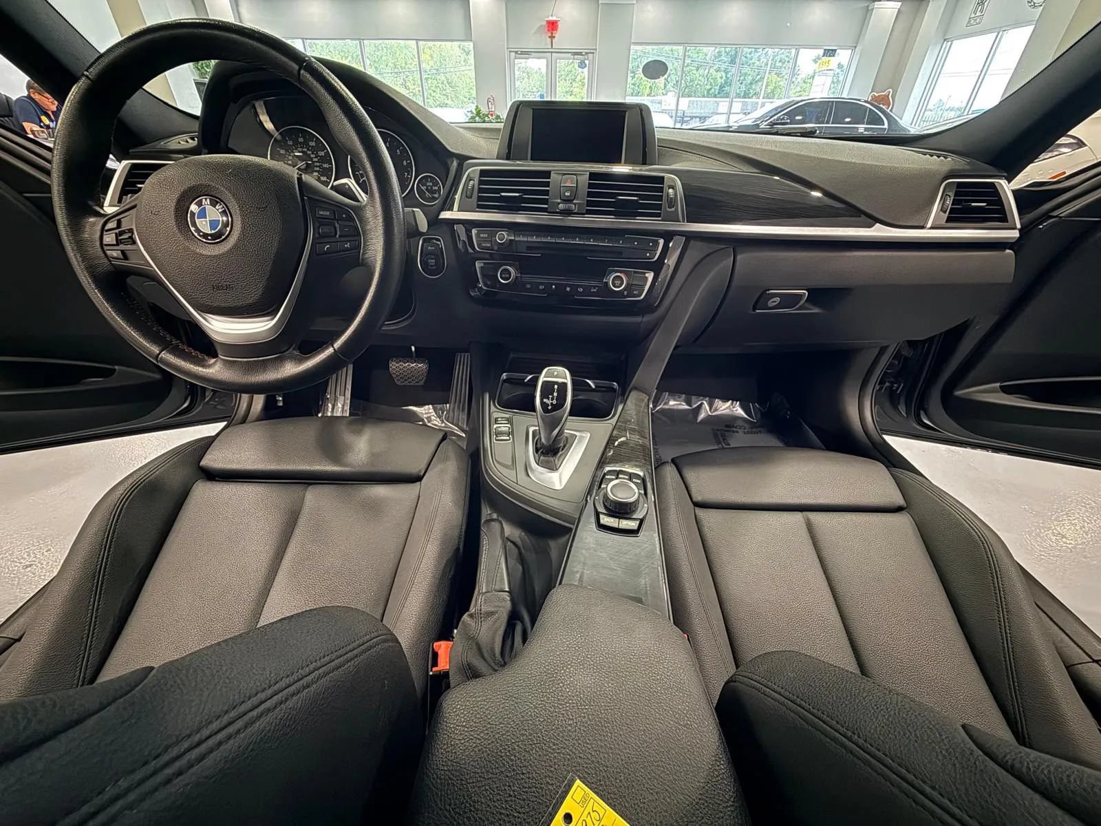 Used 2018 BMW 330i Sedan RWD image 23