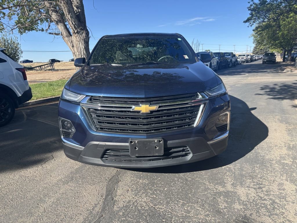 Used 2022 Chevrolet Traverse LS AWD/4WD image 2