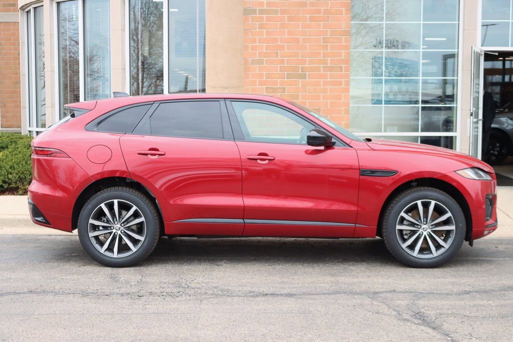 Used 2026 Jaguar F-PACE R-Dynamic S image 7