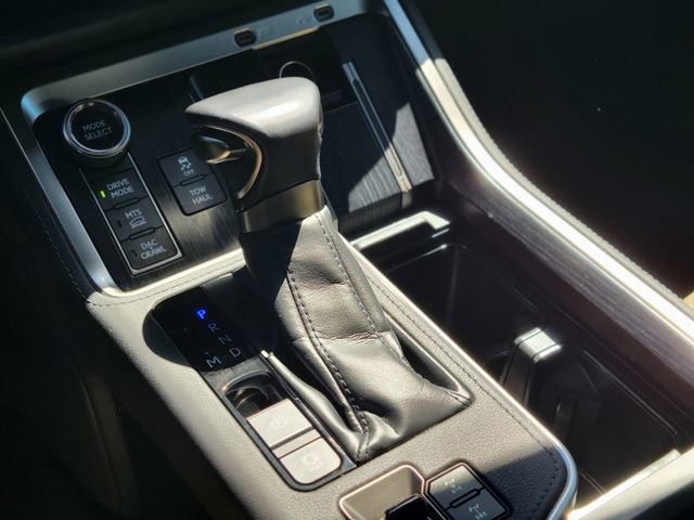 Used 2024 Lexus GX 550 image 30