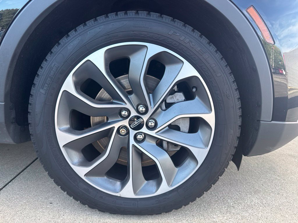 Used 2023 Lincoln Nautilus Reserve AWD/4WD image 24