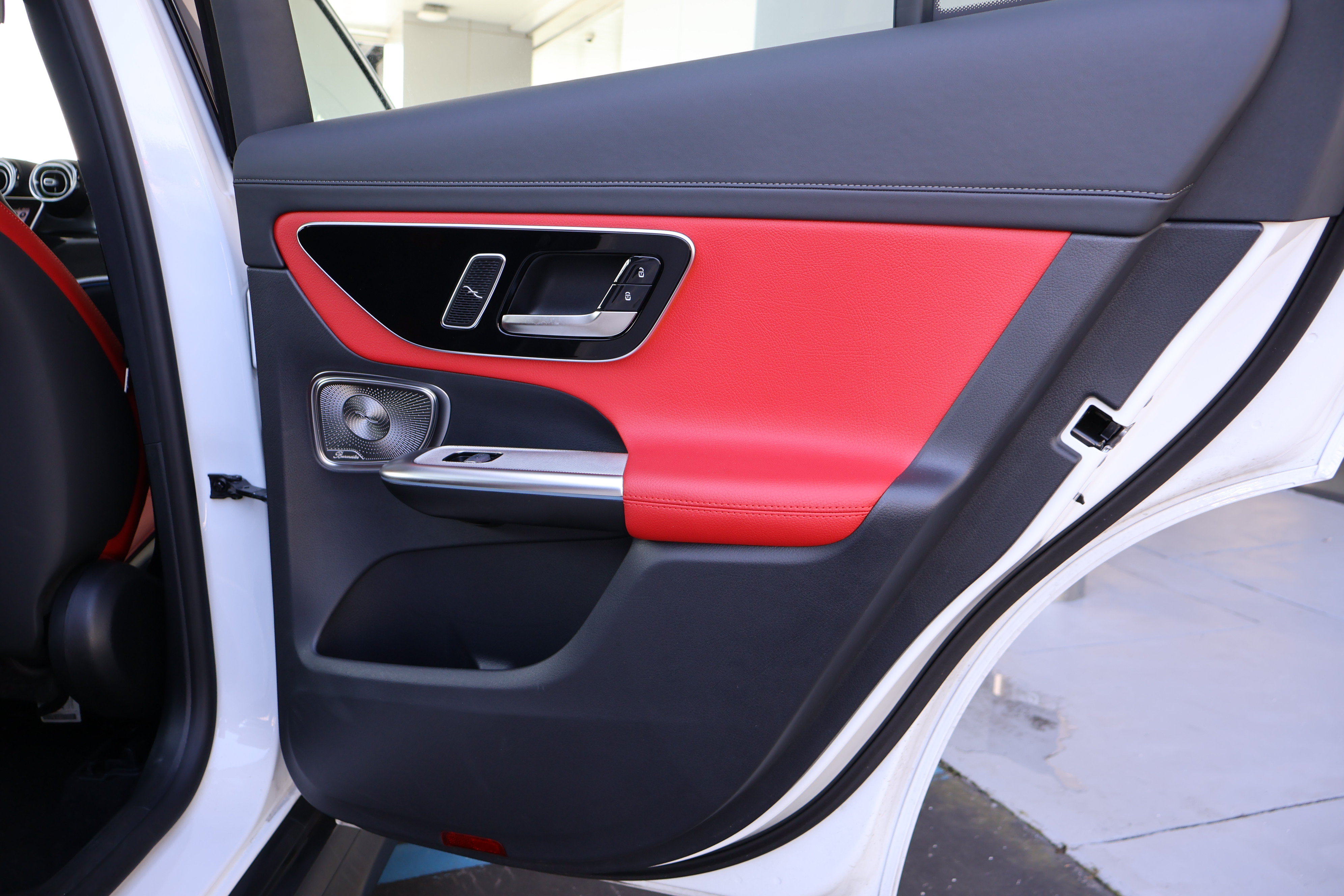 Certified 2024 Mercedes-Benz GLC 43 AMG 4MATIC image 25