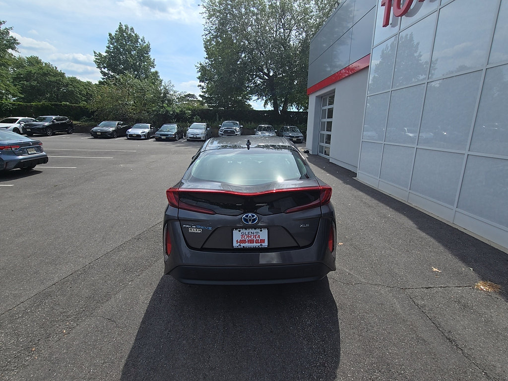 Certified 2021 Toyota Prius Prime XLE FWD image 6