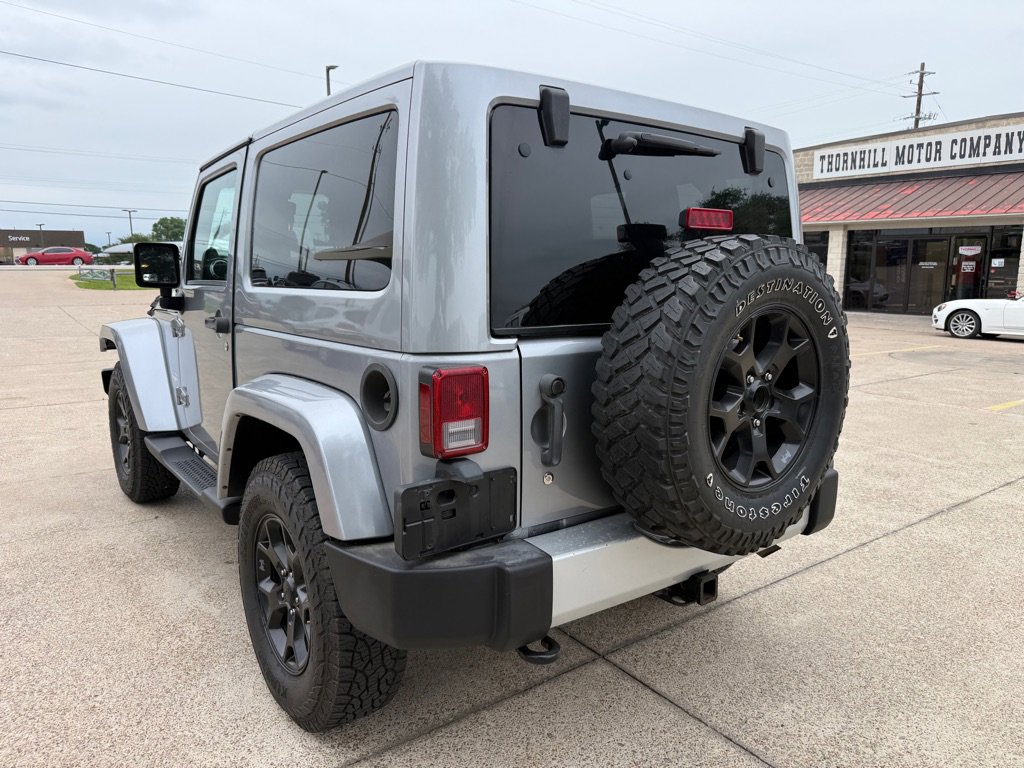 Used 2013 Jeep Wrangler Sahara w/ Connectivity Group AWD/4WD image 5