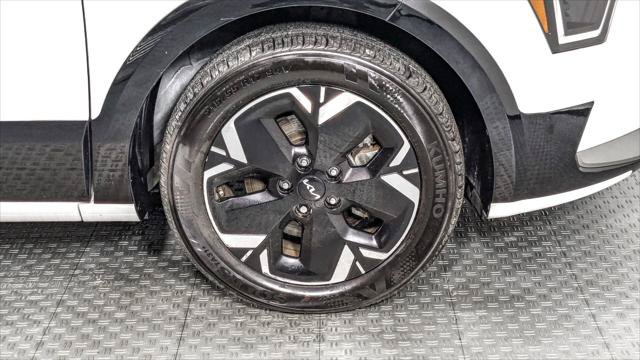 Used 2023 Kia Niro Wind w/ Wind Preserve Package FWD image 35