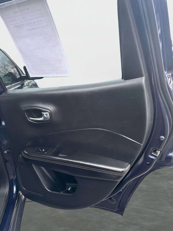 Used 2020 Jeep Compass Latitude AWD/4WD image 11