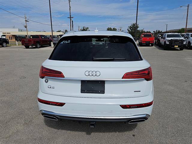 Used 2023 Audi Q5 2.0T Premium Plus w/ Premium Plus Package image 4