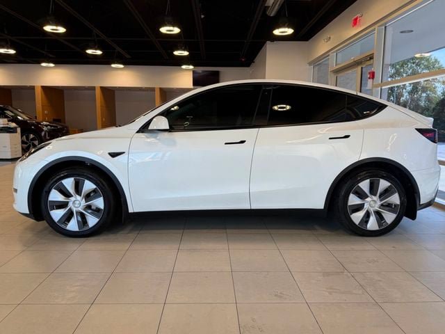 Used 2022 Tesla Model Y Long Range AWD/4WD image 7