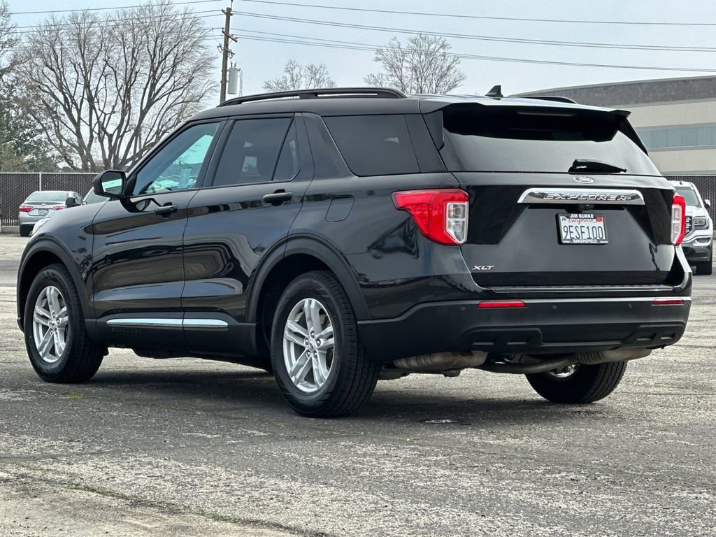 Certified 2022 Ford Explorer XLT image 5
