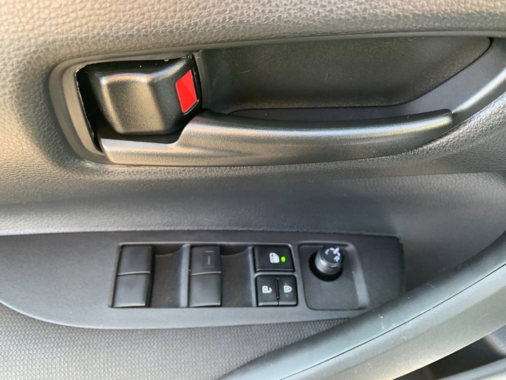 Used 2025 Toyota Corolla LE image 12