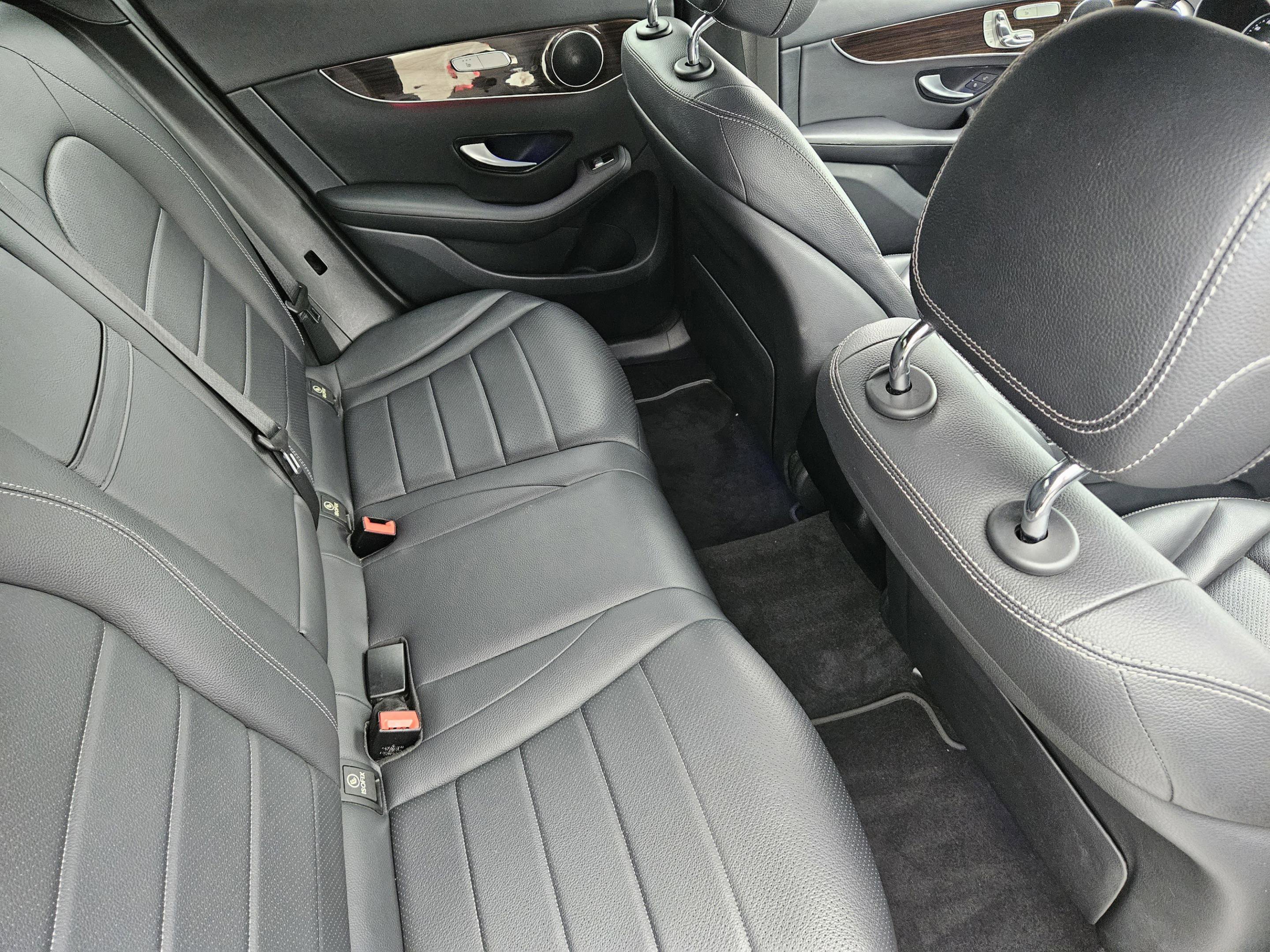 Used 2020 Mercedes-Benz GLC 300 image 11