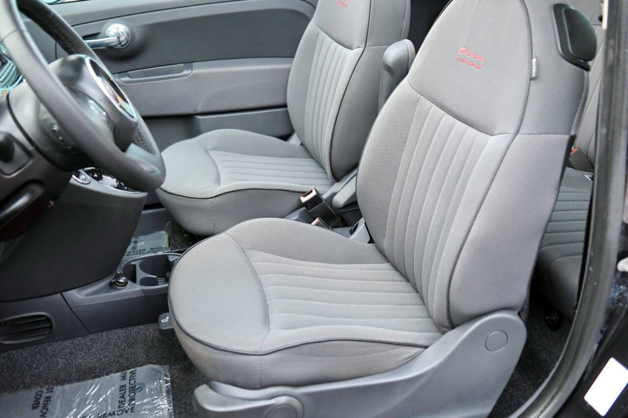 Used 2012 FIAT 500 Lounge FWD image 16
