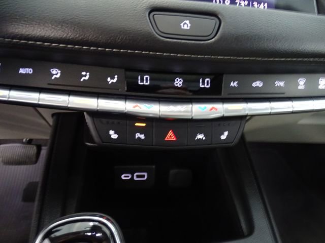 Certified 2023 Cadillac XT4 Luxury w/ Cold Weather Package image 13