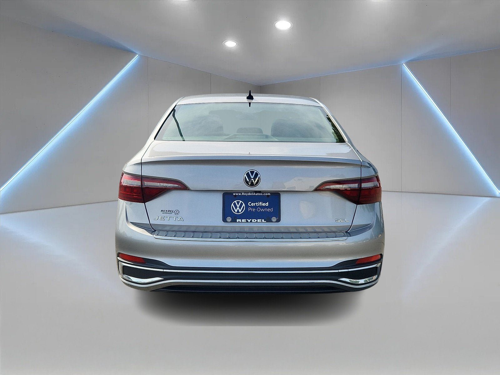 Certified 2024 Volkswagen Jetta SEL FWD image 5