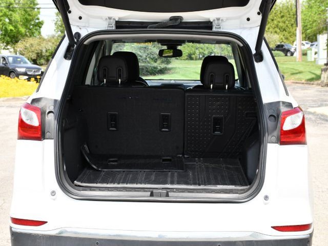 Used 2020 Chevrolet Equinox LT w/ Sport Edition image 23