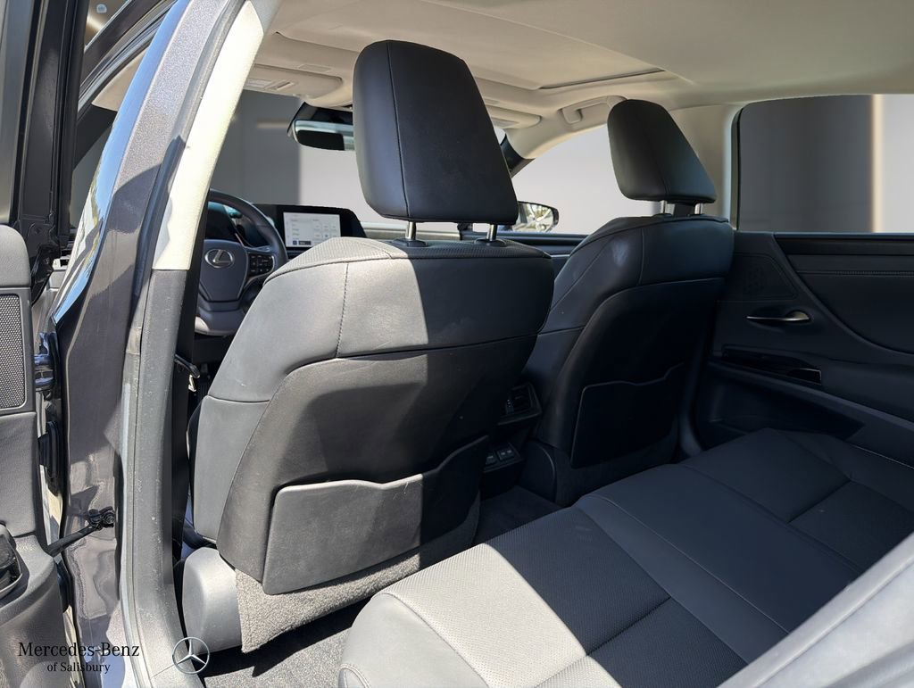 Used 2023 Lexus ES 250 w/ Premium Package AWD/4WD image 9