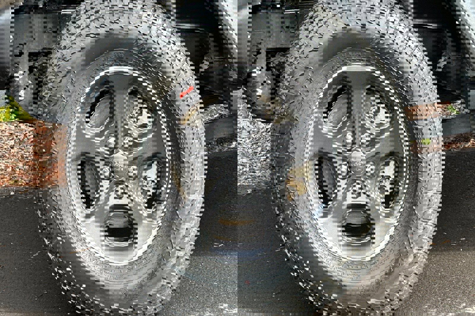 Used 2022 Jeep Gladiator Rubicon w/ Cold Weather Group image 32