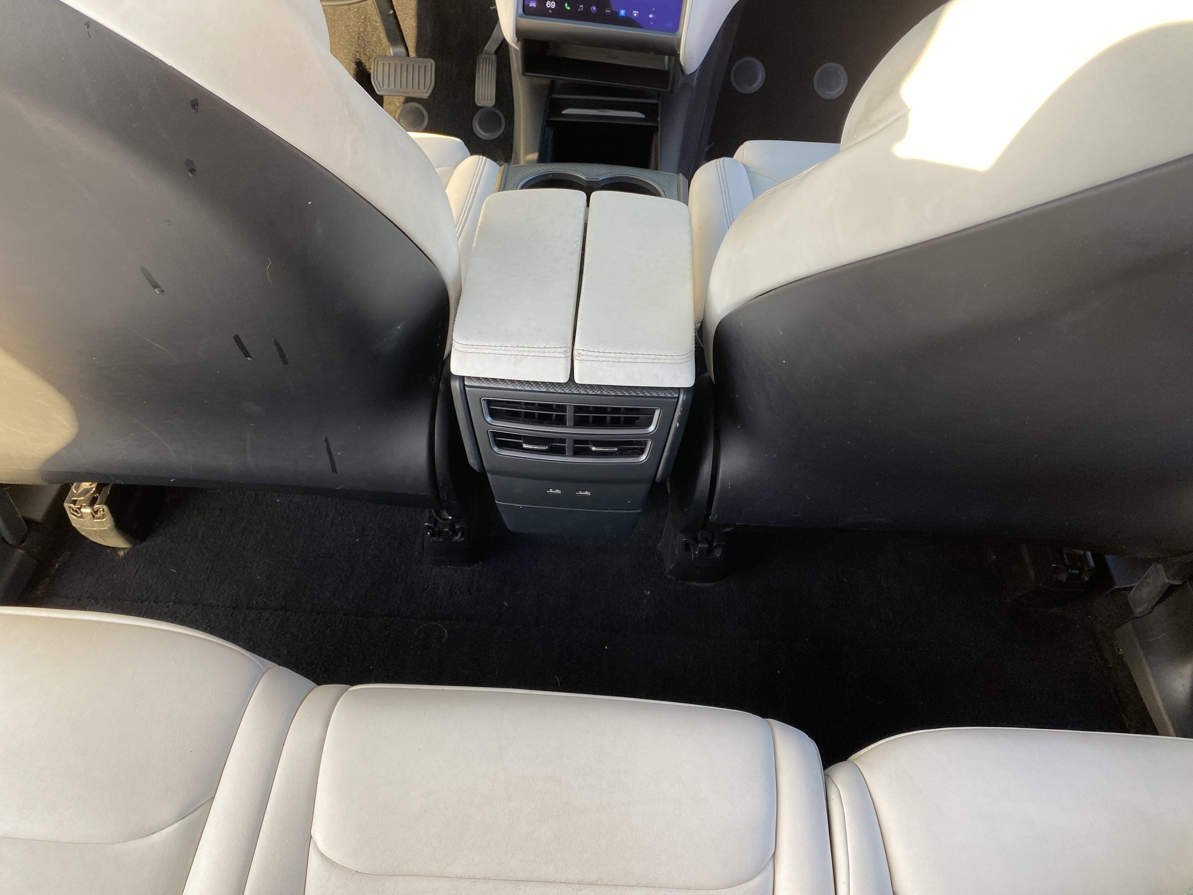 Used 2018 Tesla Model X 75D image 30