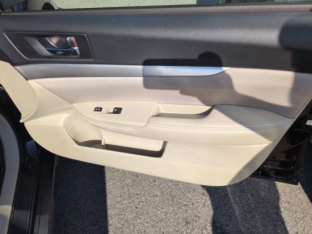 Used 2014 Subaru Outback 2.5i Premium AWD/4WD image 31