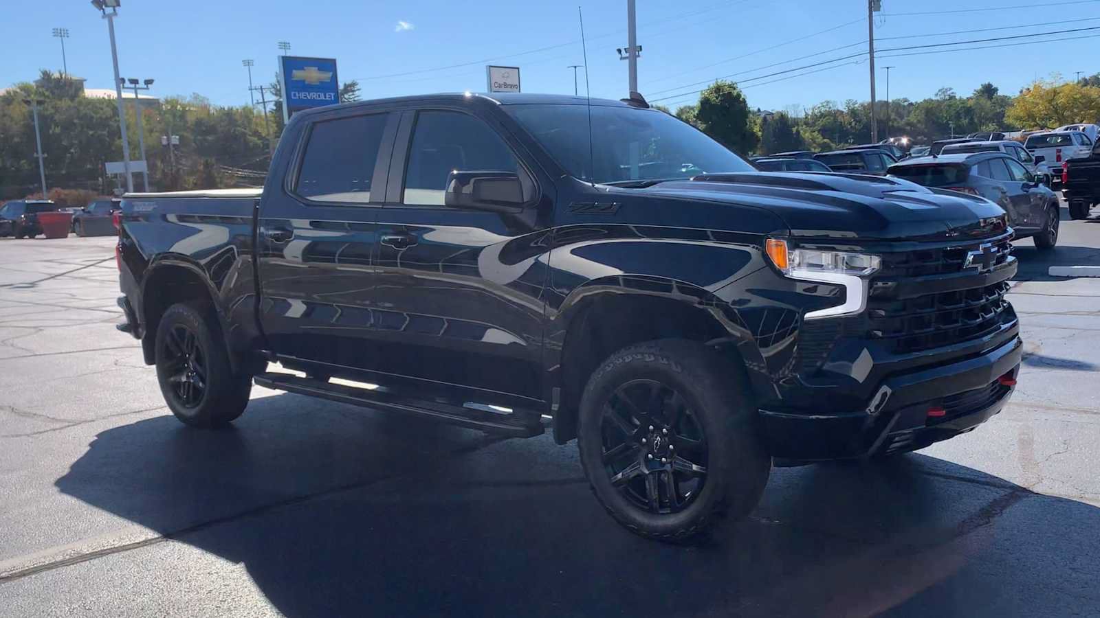 Certified 2025 Chevrolet Silverado 1500 LT Trail Boss w/ Convenience Package II AWD/4WD image 2
