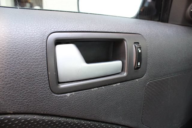 Used 2007 Ford Mustang GT RWD image 5