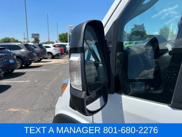 Used 2023 RAM ProMaster 2500 w/ Driver Convenience Group FWD image 12