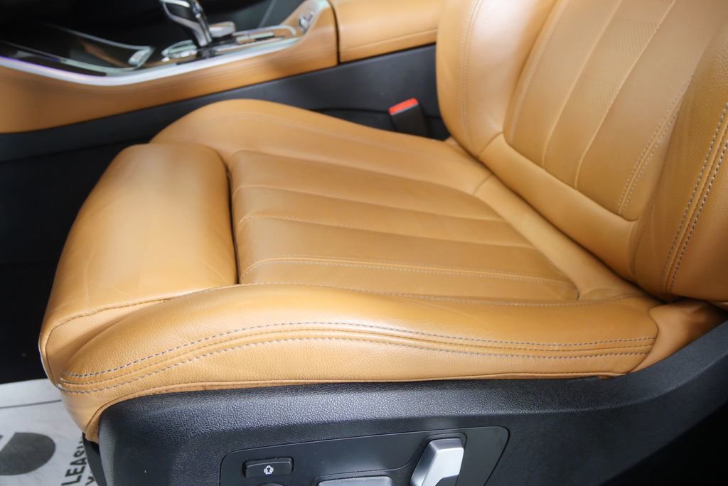 Used 2022 BMW X5 sDrive40i w/ Premium Package image 9