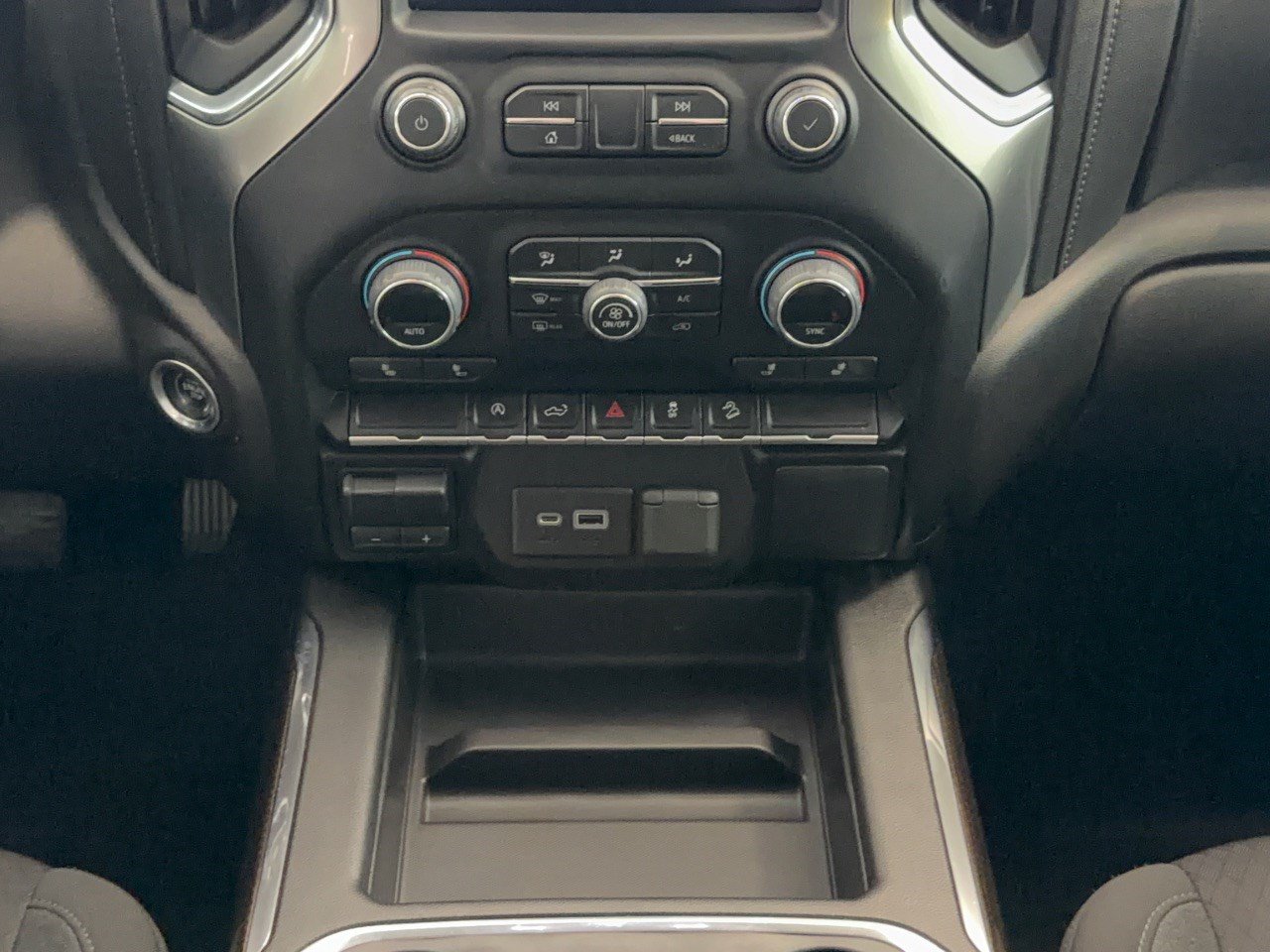 Used 2022 Chevrolet Silverado 1500 RST AWD/4WD image 22