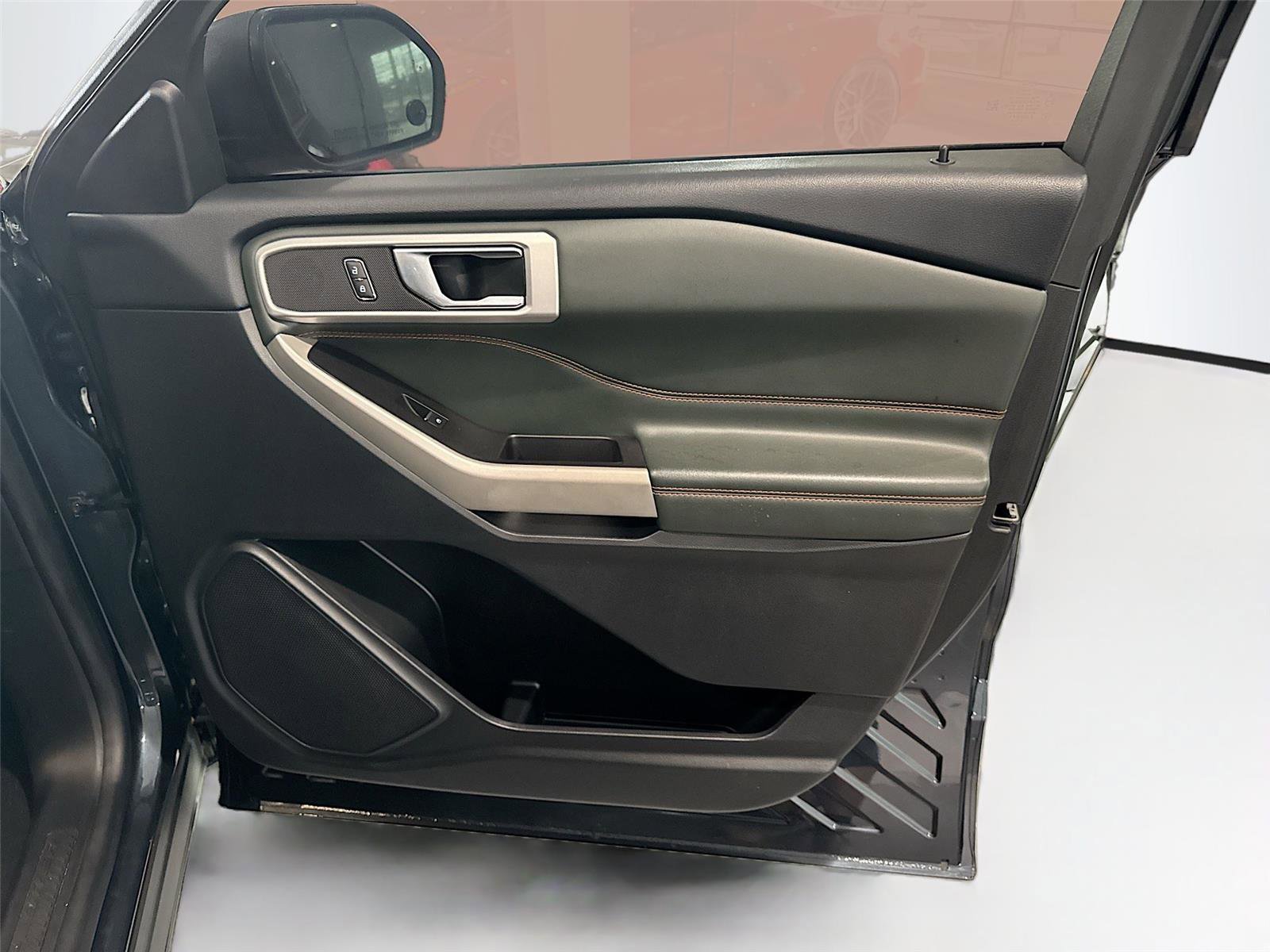 Used 2022 Ford Explorer Timberline image 14