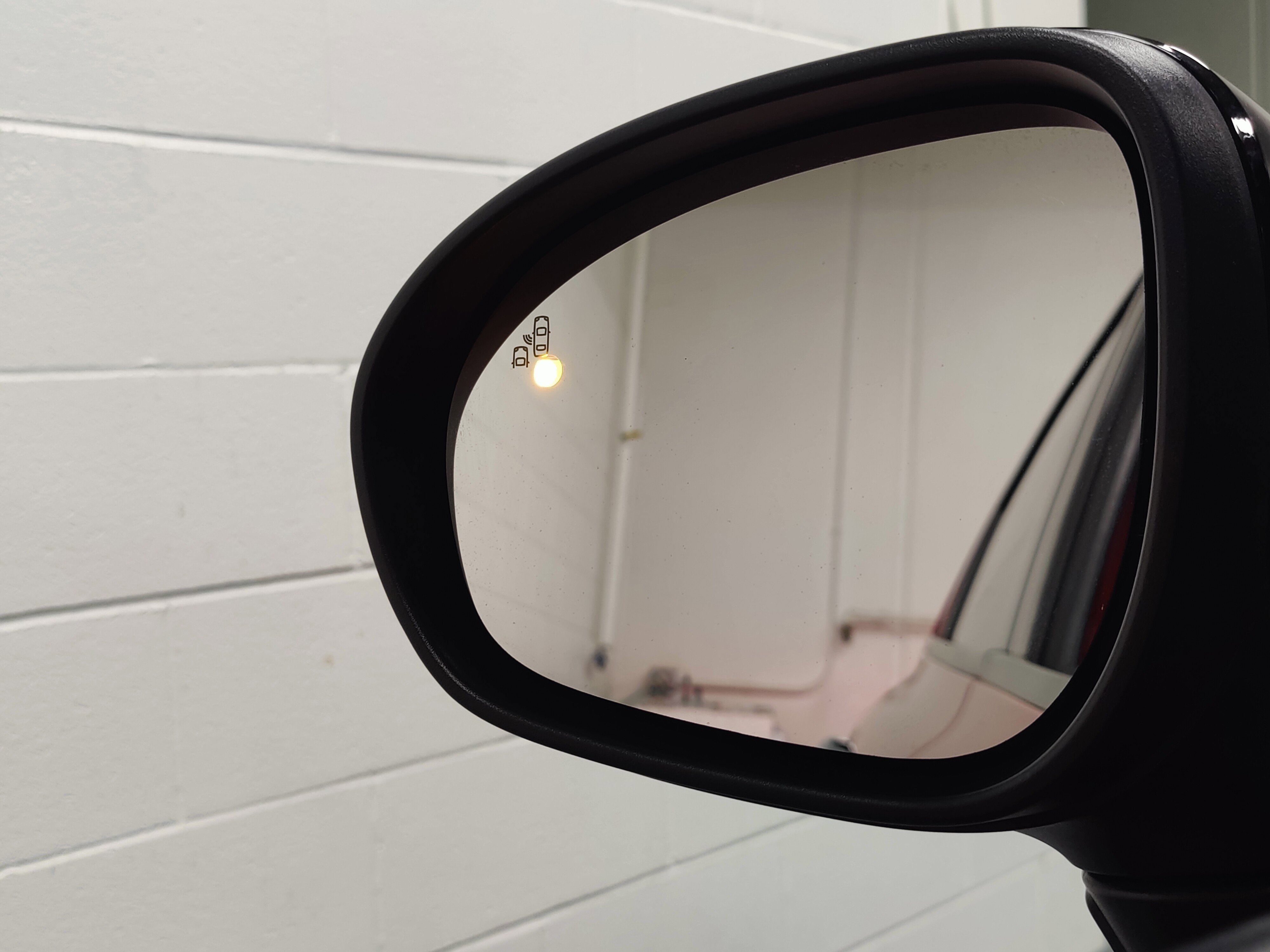 Used 2023 FIAT 500X Pop image 21