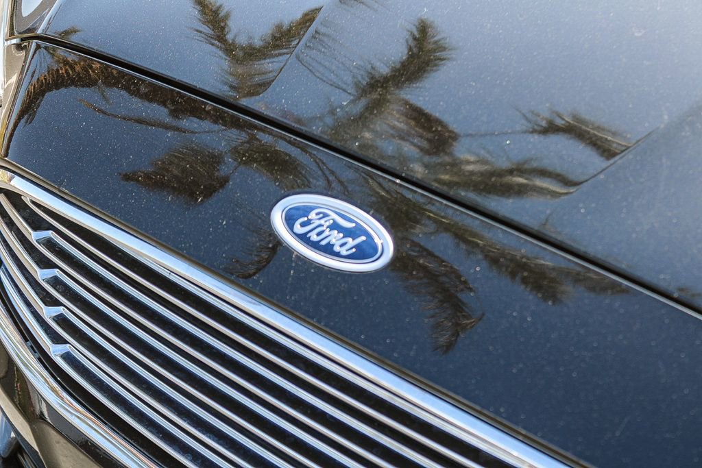 Used 2018 Ford Fusion Energi SE image 9