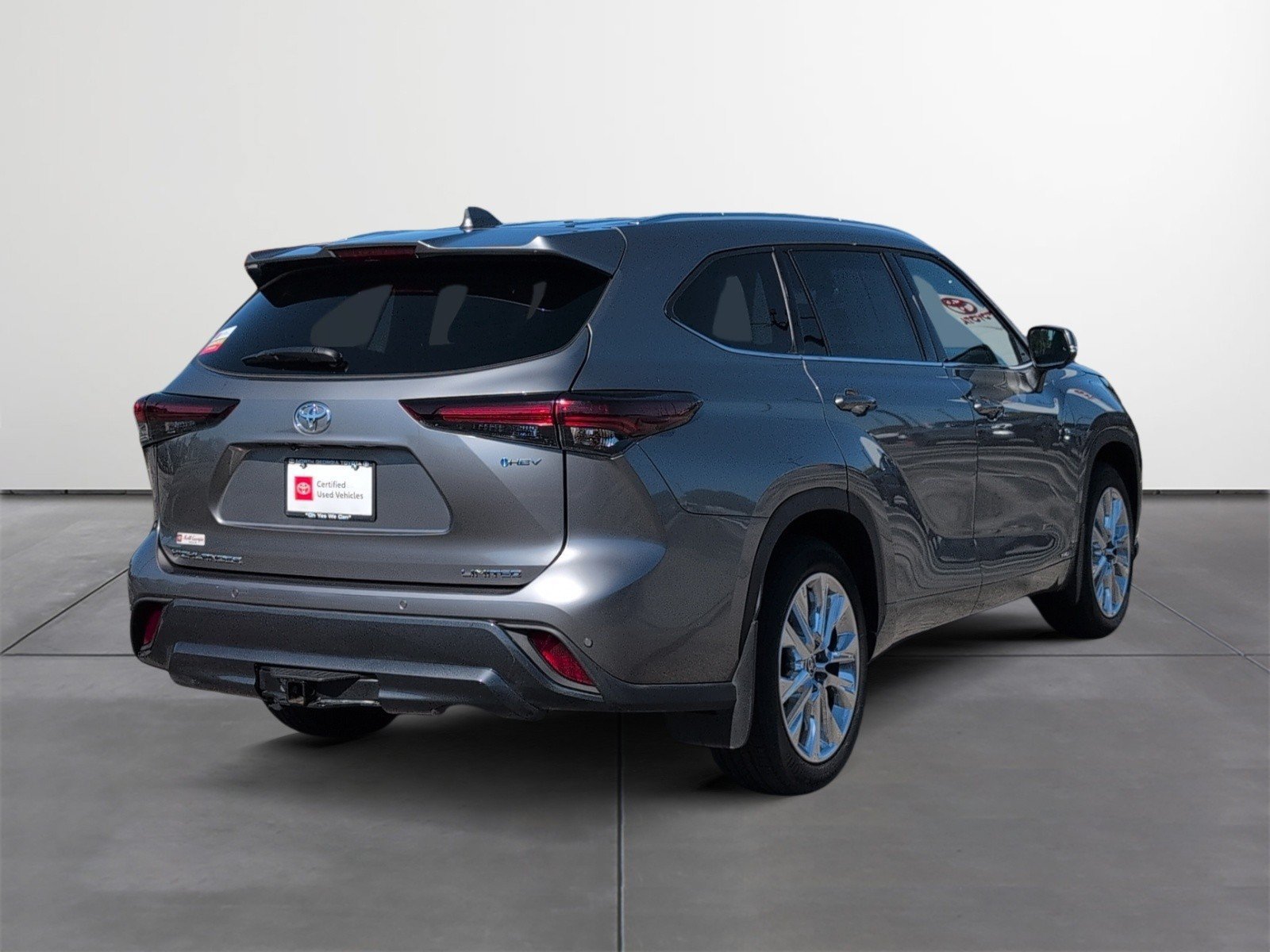 Certified 2026 Toyota Highlander Limited AWD/4WD image 5