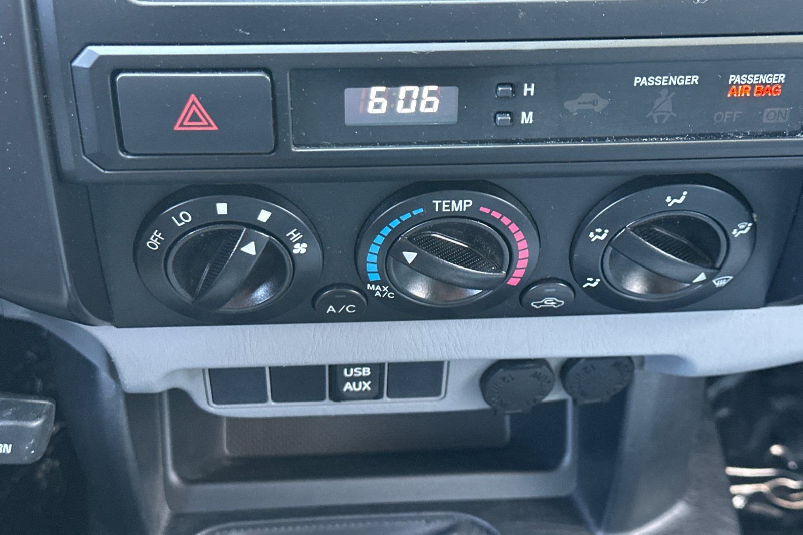 Used 2013 Toyota Tacoma 2WD Regular Cab image 14