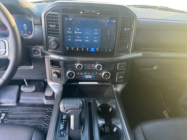 Used 2025 Ford F150 Lariat w/ FX4 Off-Road Package image 11