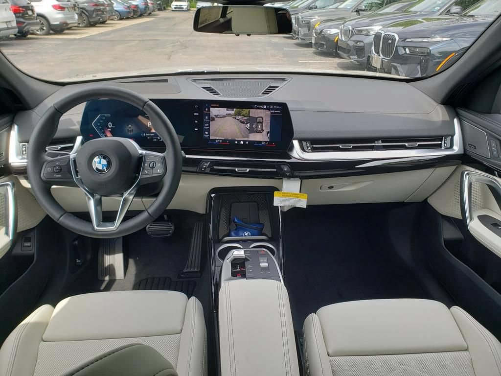 New 2026 BMW X2 xDrive28i w/ Technology Package AWD/4WD image 8