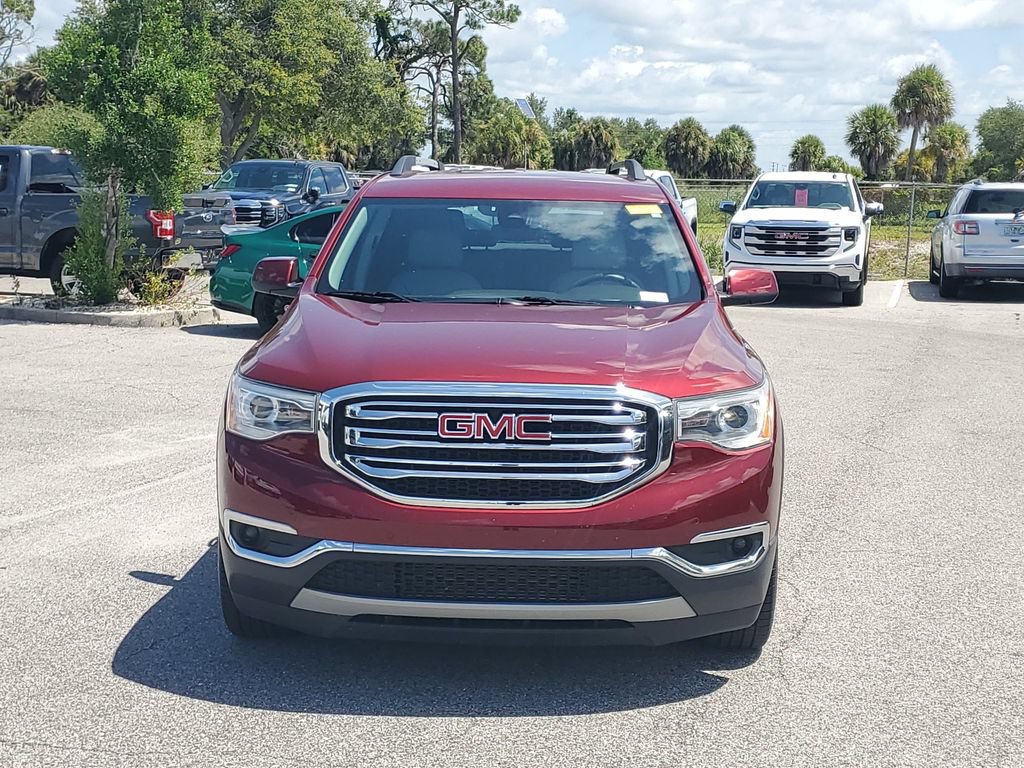 Used 2017 GMC Acadia SLT FWD image 2