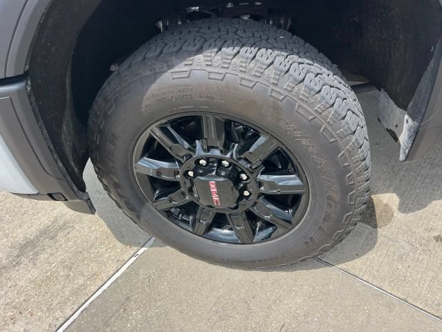 Used 2026 GMC Sierra 2500 AT4 AWD/4WD image 36