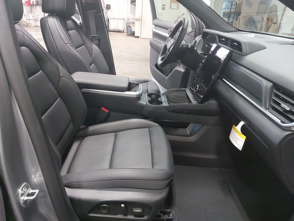 New 2026 GMC Terrain Elevation w/ Elevation Premium Package AWD/4WD image 10