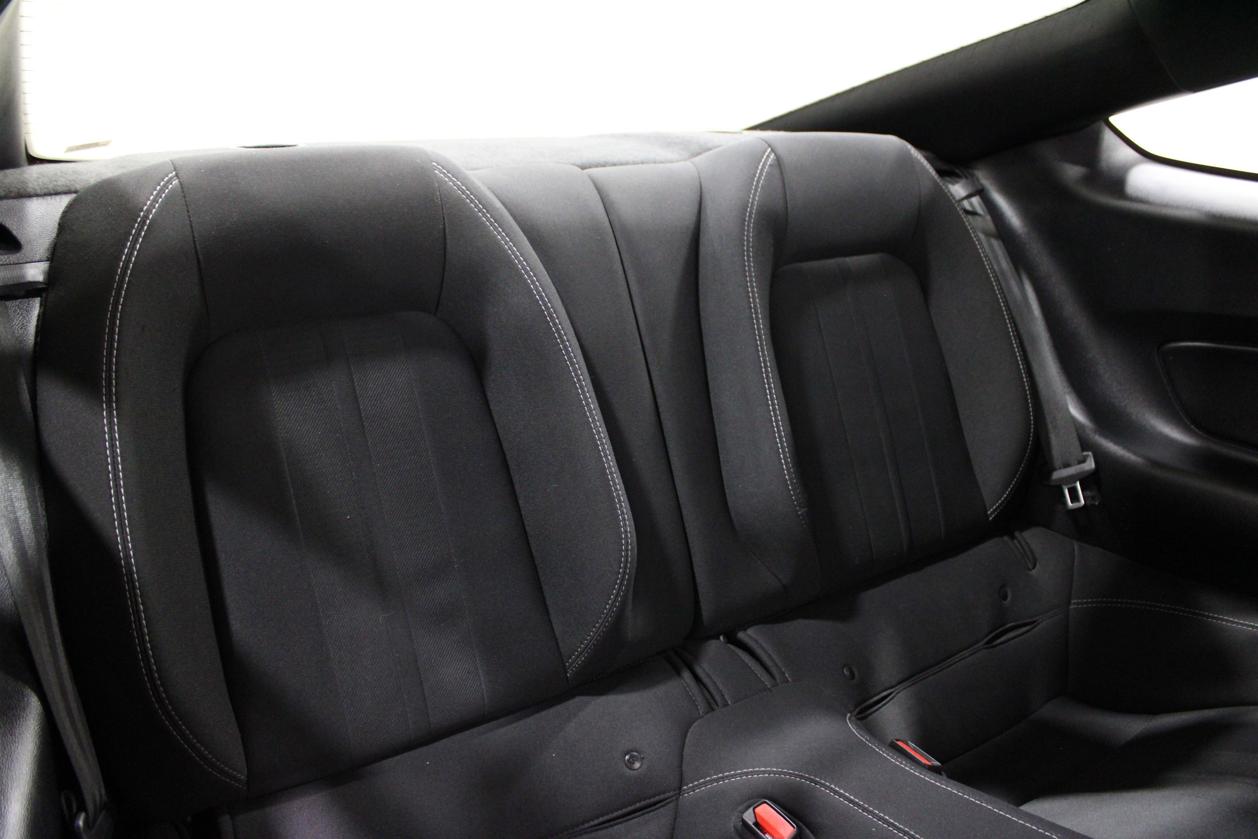 Used 2021 Ford Mustang EcoBoost w/ 2.3L High Performance Package image 27