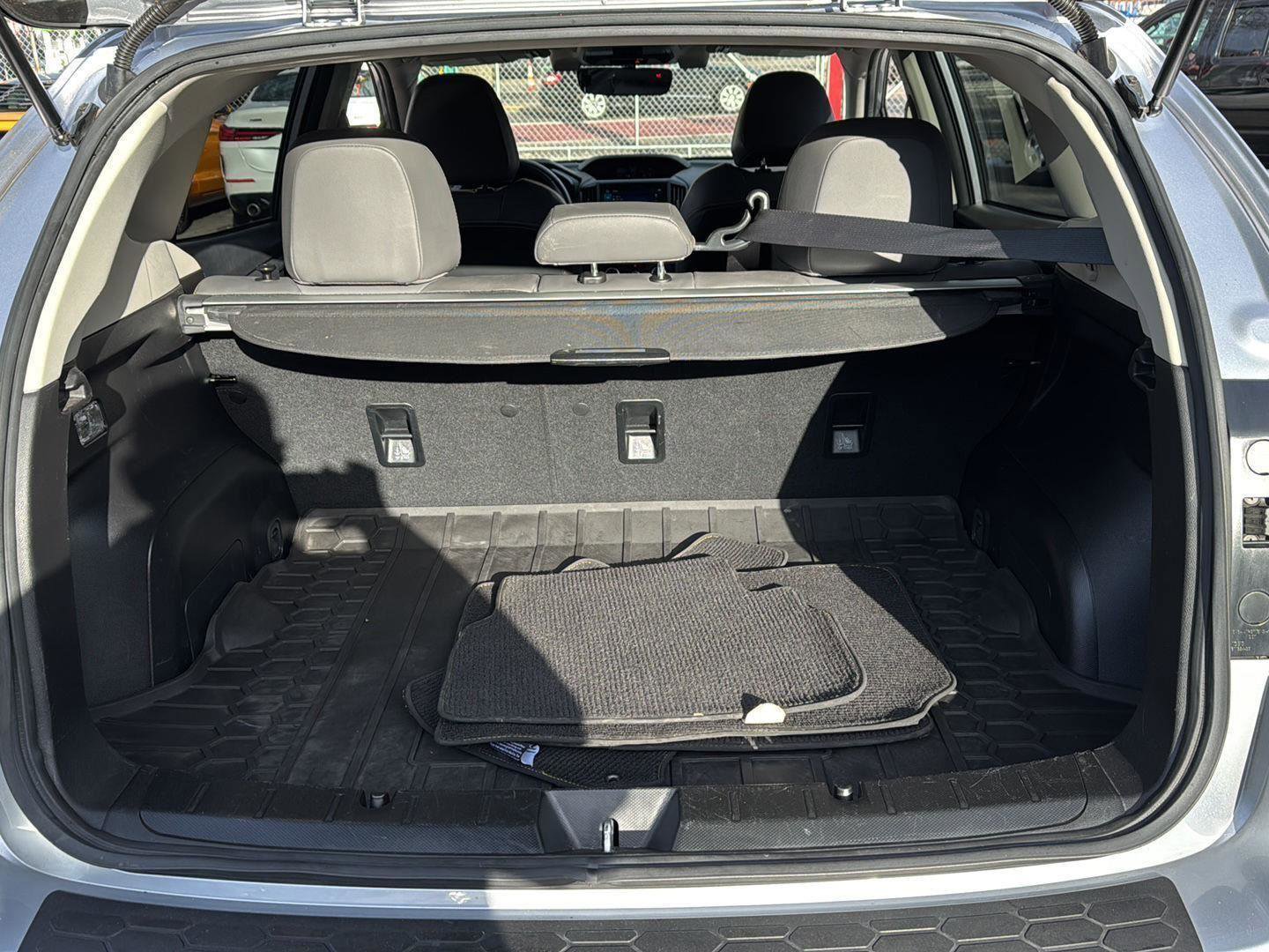 Used 2022 Subaru Crosstrek 2.5i Sport w/ Moonroof Package image 22